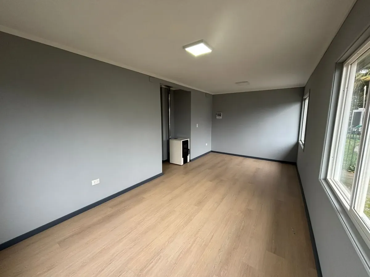 Imagen 2 de 12 de Casa Para Uso Profesional O Familiar