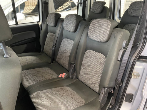 Imagem 7 de 8 de Fiat Doblo 2018 Flex