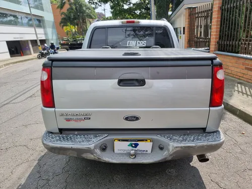 Ford Explorer Sport 4.0