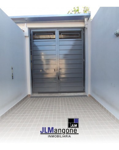 Imagen 4 de 9 de Galpon Sobre Lote 10x31