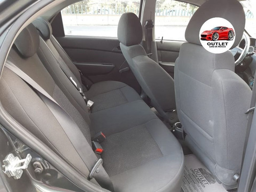 Imagen 12 de 15 de Chevrolet Aveo 2017