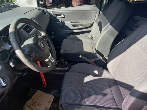 Imagen 14 de 15 de Volkswagen Suran 2014 1.6 Comfortline 101cv