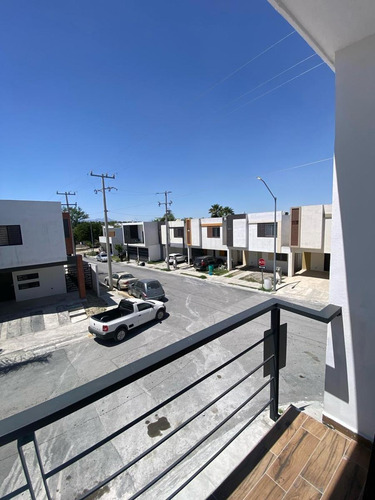 Casa En Venta Misión De Las Flores, Apodaca, N.l.