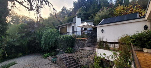 Casa En Venta De 7 Dorm. En Lo Barnechea