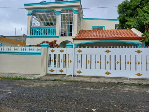 Casa Con Dos Viviendas En Venta San Francisco De Macorís 