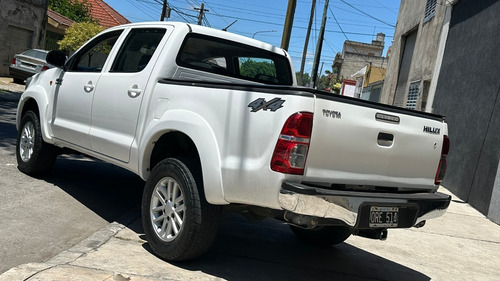 Toyota Hilux Pick-Up 3.0 Cd Sr 171cv 4x4 - C3