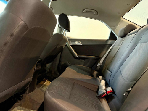 Kia Cerato 2.0 Forte Ex