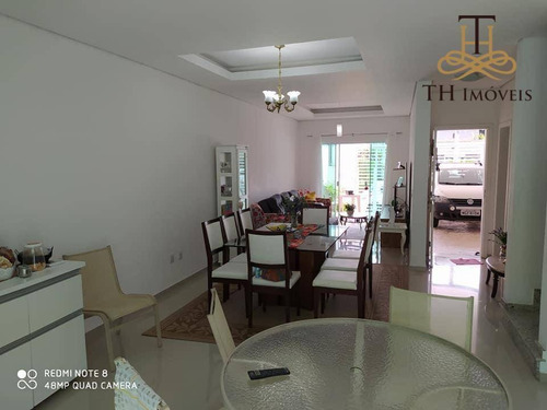Imagem 8 de 19 de Sobrado Triplex Com 4 Suítes E 3 Vagas De Garagem À Venda, Com 246 M² Por R$ 1.500.000 - Centro - Balneário Camboriú/sc! - So0054