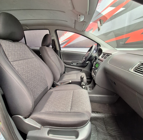 Volkswagen Fox 1.6 Trendline Saf