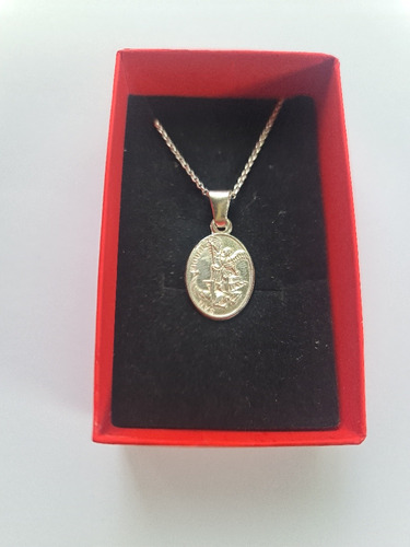 Medalla San Miguel De Arcángel Plata Fina 925