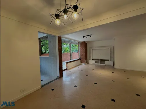 Apartamento En Lalinde Con Generosa Terraza(mls#256169)