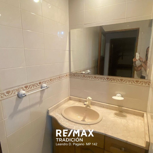 Casa En Venta 3 Dormitorios Barrio Los Troncos