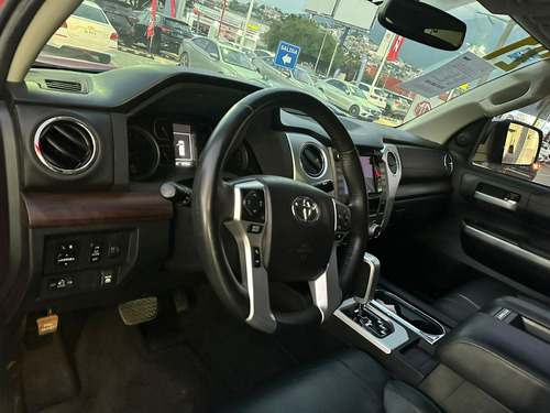 Toyota Tundra 5.7 Limited 4x4 At