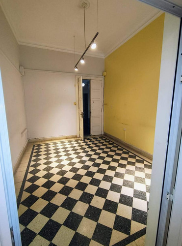 Semi Piso En Pleno Centro De Córdoba Sobre Peatonal Externo 9 De Julio