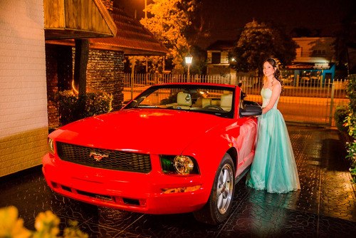 Imagen 2 de 10 de Alquiler Auto Para Casamientos,cumpleaños De 15,eventos