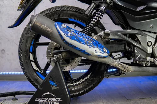 Bajaj Pulsar 180 Fi Neon 2022