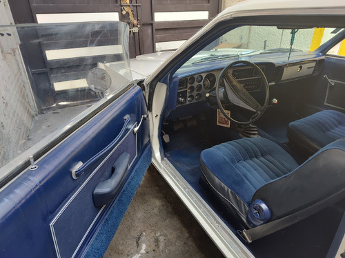 Dodge Dart 82 Clasico