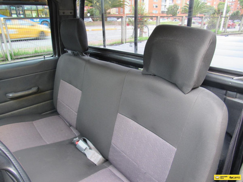 Imagen 19 de 25 de Nissan D21 2.4l