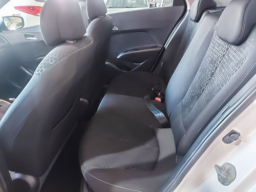 Imagem 6 de 13 de Hyundai Hb20x 1.6 16v Style
