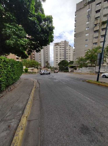 Imagen 2 de 24 de Vendo Apartamento 139m2 3h/3b/2pe Lomas De Prados Del Este 7770