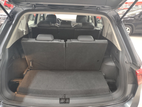Imagem 8 de 15 de Volkswagen Tiguan Allspace 1.4 250 Tsi Flex 19/2020
