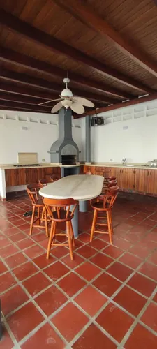 Quinta Moderna En Margarita