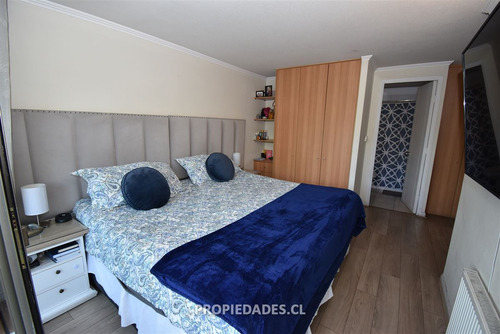 Departamento En Venta De 2 Dorm. En Las Condes