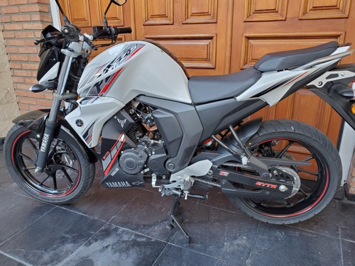 Yamaha Fz S Fi Doble Disco (no Honda Titan Rouser)