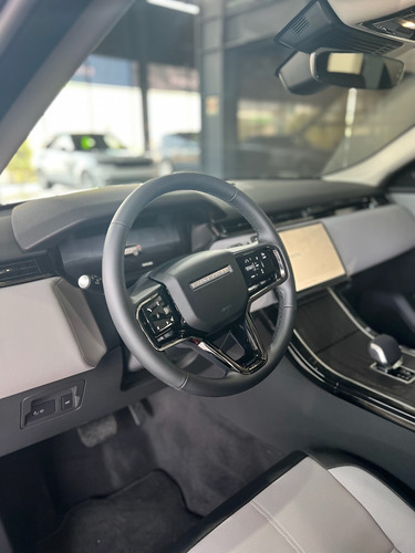 Range Rover Velar 2025