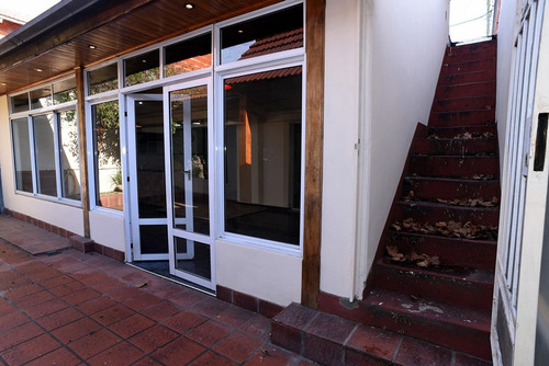 Imagen 30 de 30 de Casa 3 Ambientes Venta V Luzuriaga Parrilla Terraza Negocia