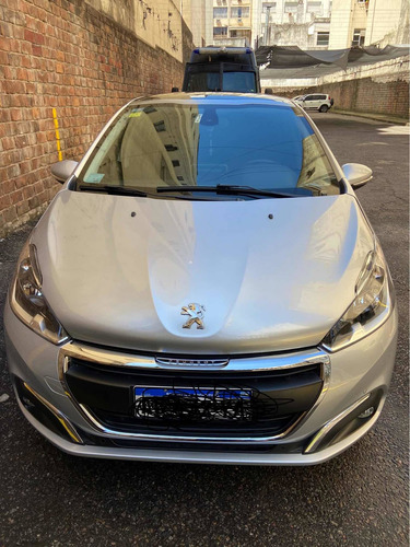 Imagen 3 de 18 de Peugeot 208 2018 1.6 Feline