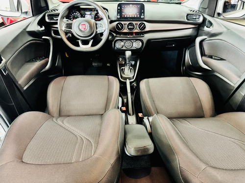 Fiat Cronos Precision 1.8 16v Flex Aut