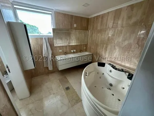 Casa En Venta La Lagunita