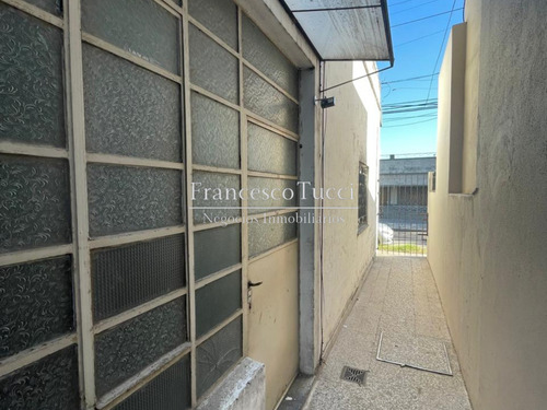 Casa En Venta 3 Ambientes Con Local En Ramos Mejía