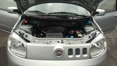 Fiat Uno Vivace 1.0 Flex 2012