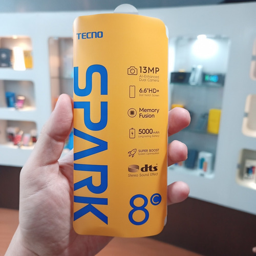 Imagen 4 de 6 de Tecno Spark 8c Con 4+2 Ram Y 128 Gb