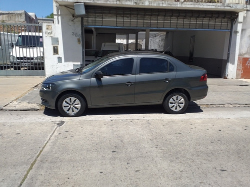 Volkswagen Voyage 1.6 Comfortline 101cv 2013