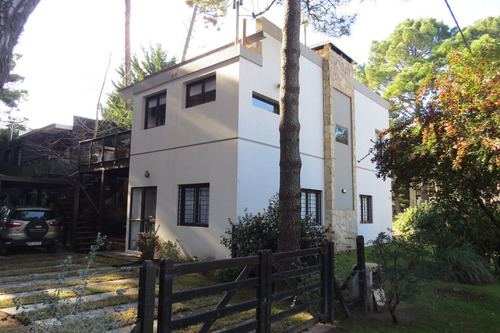 Imagen 24 de 24 de Casa En Venta-zona Lasalle-moderna Impecable- Excelente Entorno-permuta Por Casa