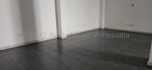 Imagen 7 de 28 de Sabana Grande Edifico Dde Oportunidad Listo Para La Venta.. Locales Comerciales Y Oficinas Con Su Baño..! Carlos Zambrano 0424 283 6665 Codigo: Mls #23-4780