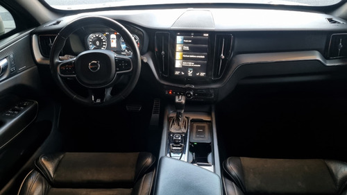 Volvo XC60 2.0 T5 R-design AWD
