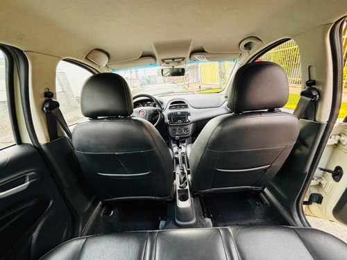 Fiat Punto 1.6 16V Essence Sp Dualogic Flex 5P