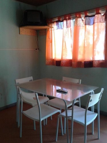 Alojamiento Villa Paranacito, Cabañas ,familias, Parejas.