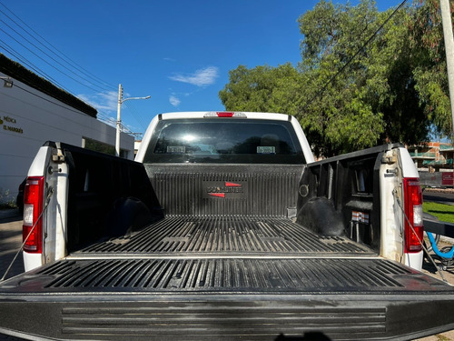 Imagen 13 de 15 de Ford F-150 Blanca 2019 Xlt V6 4x2 Automática Dakkar Autos
