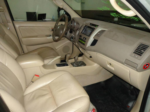 Toyota Hilux Sw4 Cd 3 .0 Srv 4x4 Aut.