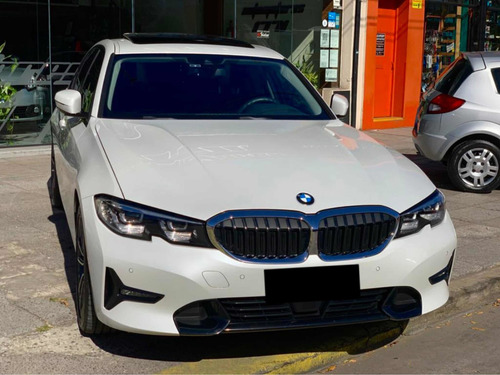 Imagen 10 de 15 de Bmw Serie 3 2020 3.0 330i Sedan Sport Line 252cv