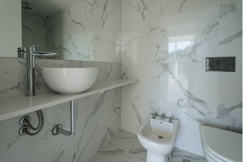 Townhouse En Alquiler En Luciérnagas 5 Ambientes