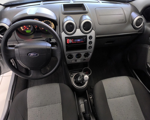 Ford Fiesta 1.6 MPI CLASS SEDAN 8V FLEX 4P MANUAL