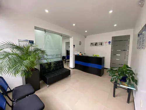 Casa En Venta En Chapinero. Cod V16487
