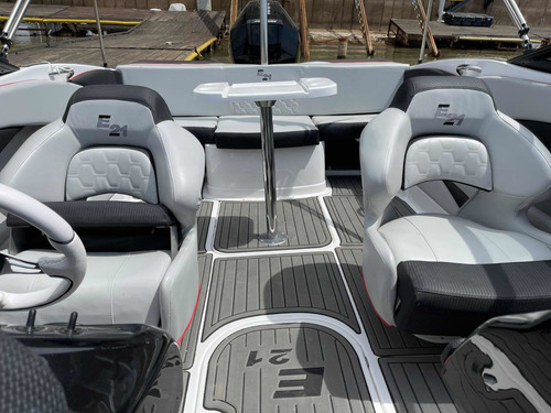 Imagen 10 de 21 de Arco Iris Eclipse 21-open-2021-mercury 200hp V6-4t