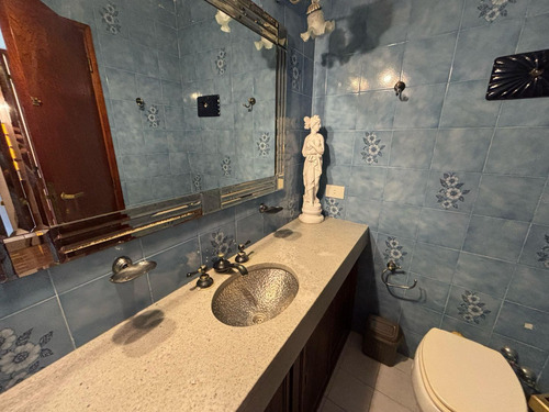 Hipotesis: Chalet De 4 Dorm, 4 Baños Compl. Gran Quincho, Ga
